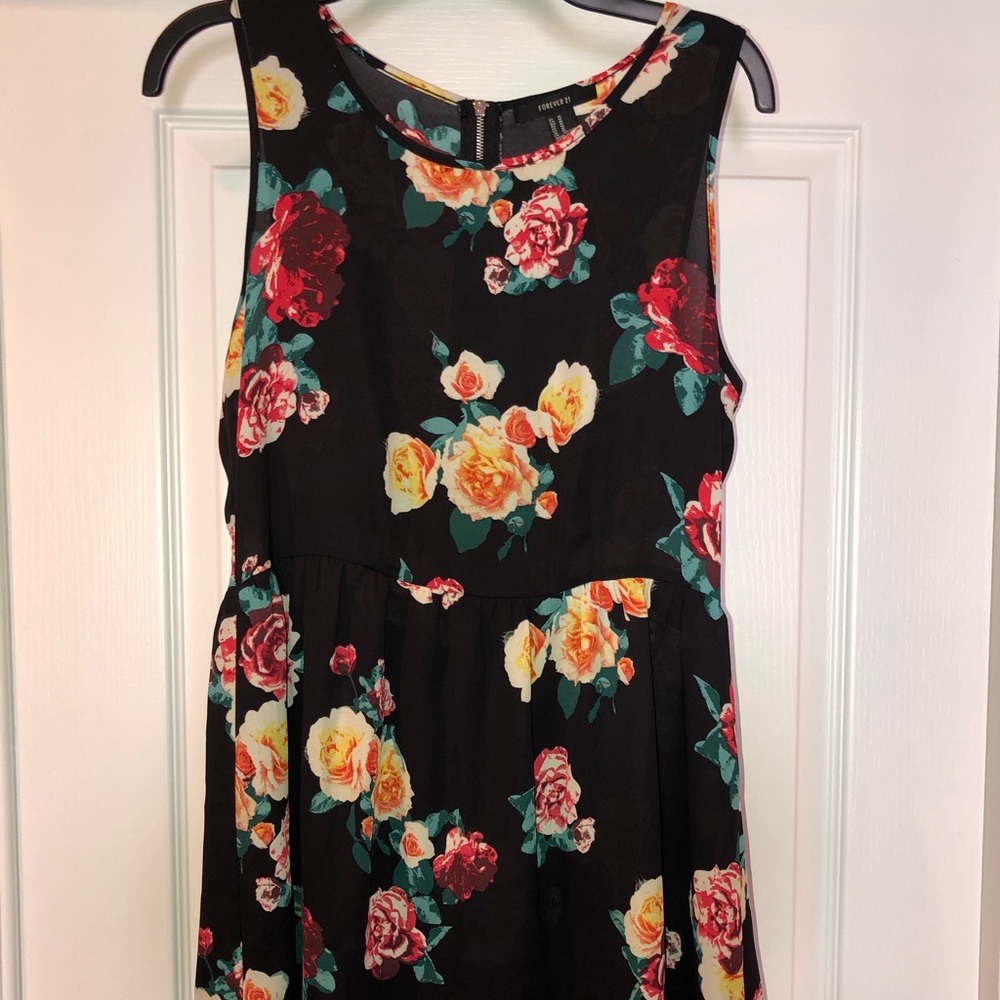 Forever 21 Floral Dress💐💐💐💐💐💐
